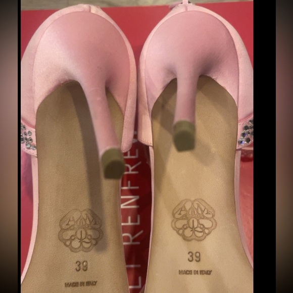 Alexander McQueen Crystal-Embellished Satin High-Heel Sandals - Picture 8 of 11